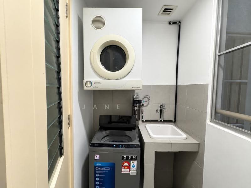 Kediaman Servis untuk Dijual di i-Zen @ Kiara 1 - Jane Lai - Interior - PropertyGuru.com.my