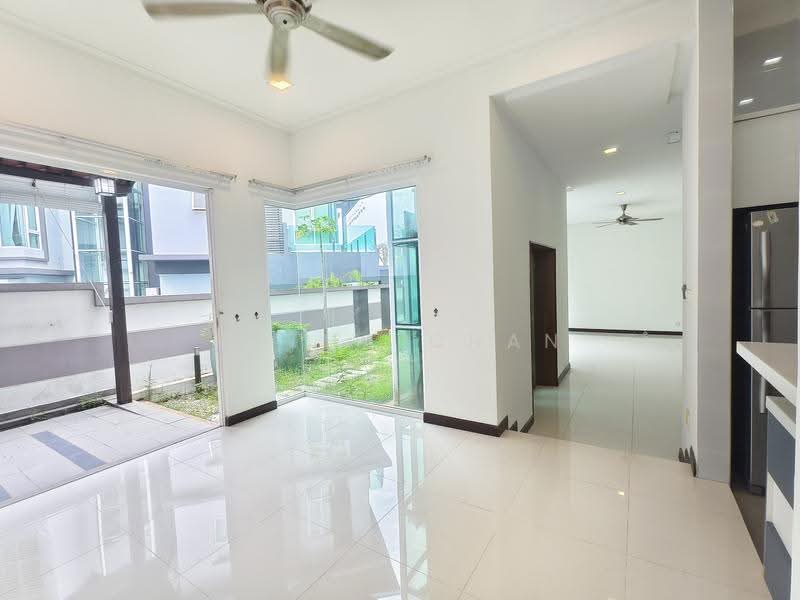 Semi-Detached House for Sale in Ampang Jaya (Ampang) - Hetha Chan - Living Room - PropertyGuru.com.my