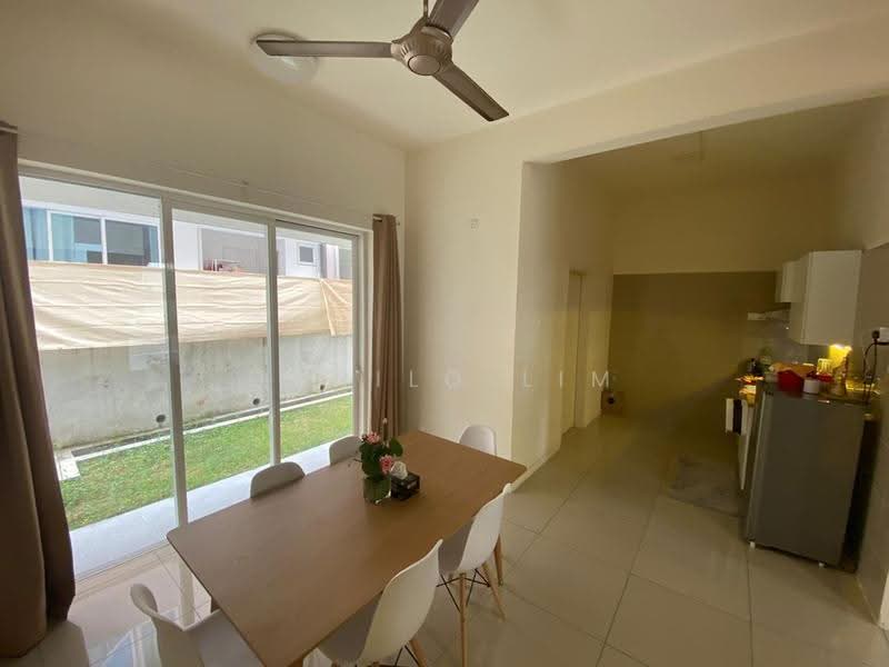 Rumah Teres 3-Tingkat untuk Dijual di Batu 9 (Cheras) - Danilo Lim - Dining Room - PropertyGuru.com.my