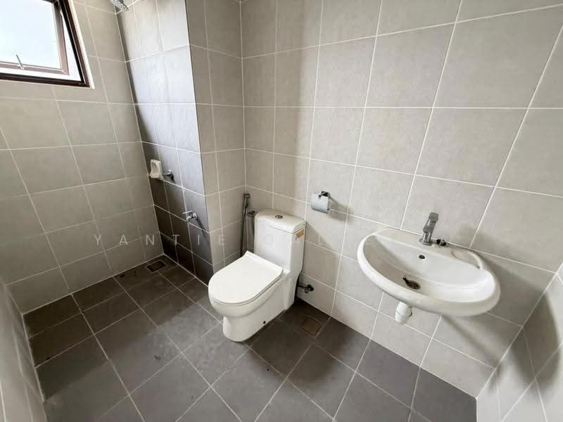 Apartment for Sale at Residensi Kajang Utama - Yantie Qaleesya - Bathroom - PropertyGuru.com.my