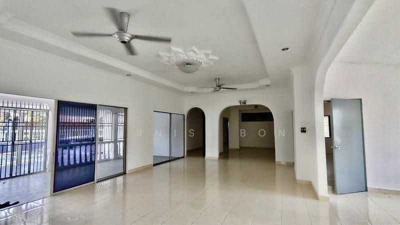 Bungalow House untuk Dijual di SS3 (Petaling Jaya) - Bernisa Bon - Living Room - PropertyGuru.com.my