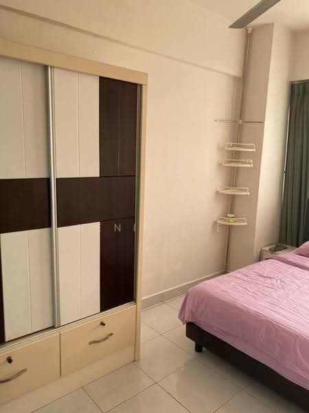 Kediaman Servis untuk Disewa di Main Place Residence - Kenix Lee - Bedroom - PropertyGuru.com.my