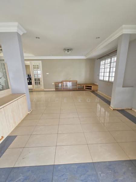 Bungalow House untuk Disewa di Kuching (Sarawak) - Alice Kon - Living Room - PropertyGuru.com.my