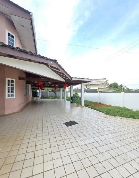 Bungalow House untuk Disewa di Kuching (Sarawak) - Alice Kon - Exterior - PropertyGuru.com.my