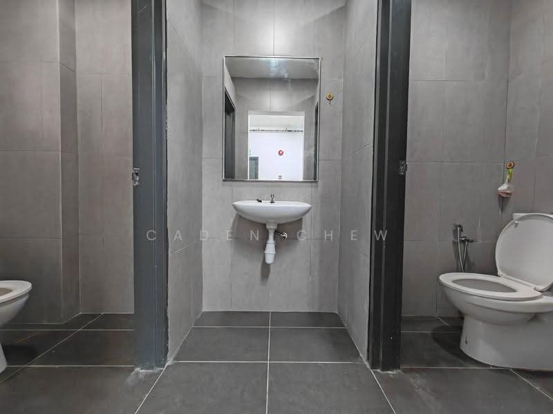 Shop / Office for Rent in Seksyen U13 (Setia Alam) - Caden Chew - Bathroom - PropertyGuru.com.my