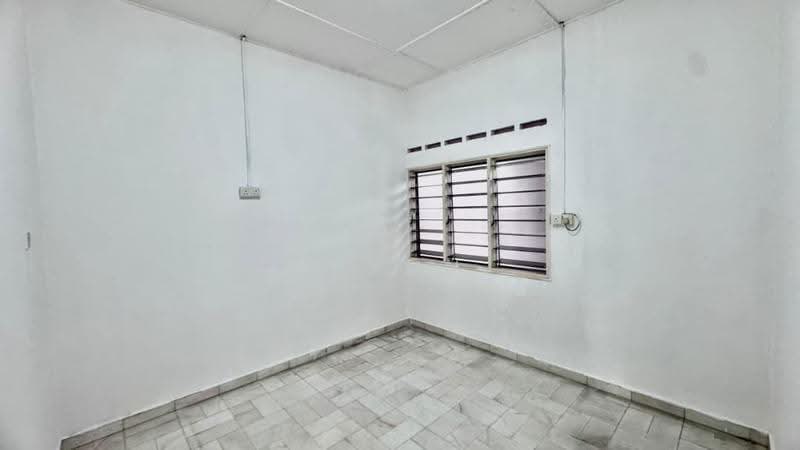 1-storey Terraced House for Sale in Taman Johor Jaya (Johor Bahru) - Carson . - Interior - PropertyGuru.com.my