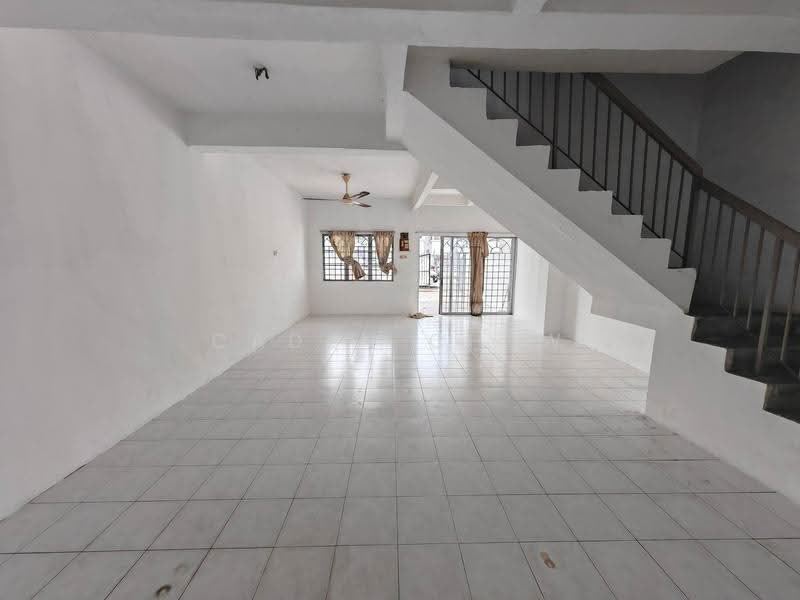 Terraced House for Sale in Klang (Selangor) - Caden Chew - Living Room - PropertyGuru.com.my