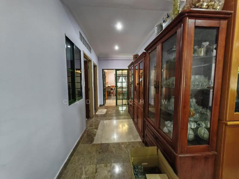Others for Sale in Bukit Jelutong (Shah Alam) - Caden Chew - Corridor - PropertyGuru.com.my