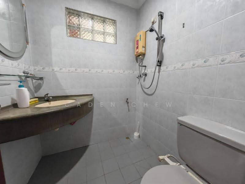 Others for Sale in Bukit Jelutong (Shah Alam) - Caden Chew - Bathroom - PropertyGuru.com.my