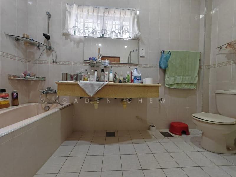Others for Sale in Bukit Jelutong (Shah Alam) - Caden Chew - Bathroom - PropertyGuru.com.my