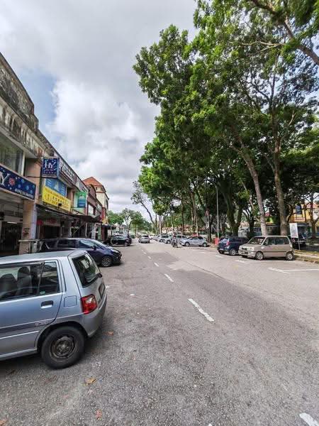 Shop for Rent in Taman Pelangi Indah (Ulu Tiram) - Johnson Chong - Exterior - PropertyGuru.com.my