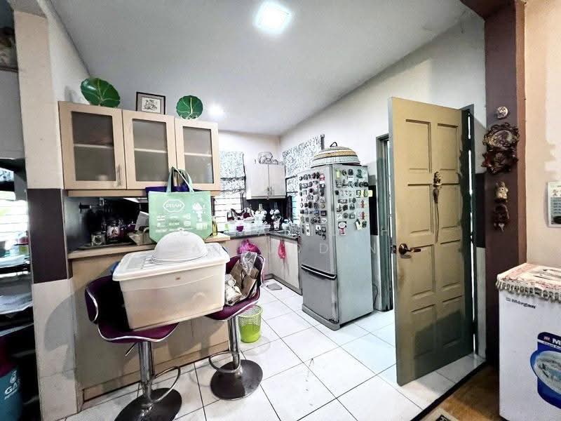 Rumah Teres untuk Dijual di Shah Alam (Selangor) - NORFADILAH ZAINUDDIN - Kitchen - PropertyGuru.com.my