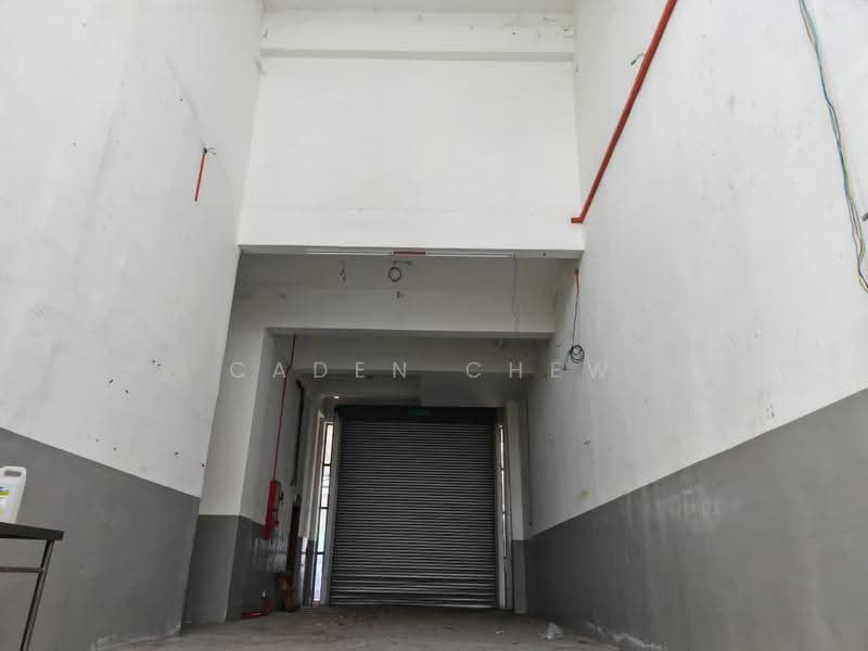 Factory for Sale in Kampung Bukit Kemuning (Shah Alam) - Caden Chew - Entrance - PropertyGuru.com.my