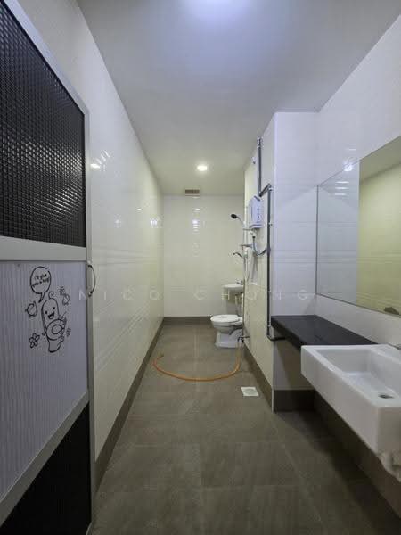 2-storey Terraced House for Sale in Bandar Tiram (Ulu Tiram) - Nico Chong - Bathroom - PropertyGuru.com.my