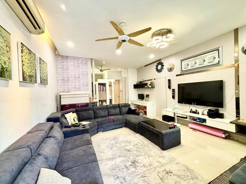 Rumah Teres 2-Tingkat untuk Dijual di Ampang Saujana (Ampang) - Masnizah Arifin - Living Room - PropertyGuru.com.my