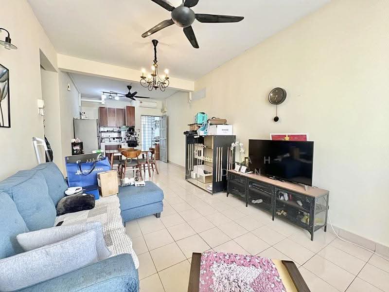 Apartment for Sale at Seri Atria Apartment - NORFADILAH ZAINUDDIN - Living Room - PropertyGuru.com.my