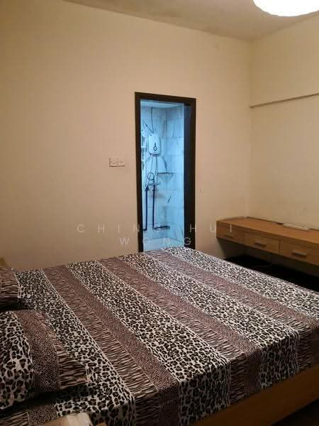 Condominium for Rent at Marina Court Resort Condominium - Ching Hui Wong - Bedroom - PropertyGuru.com.my