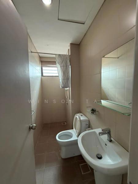Kediaman Servis untuk Disewa di i-SOHO @ i-City - Winson Tay - Bathroom - PropertyGuru.com.my