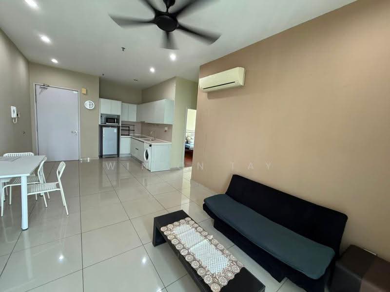 Kediaman Servis untuk Disewa di i-SOHO @ i-City - Winson Tay - Living Room - PropertyGuru.com.my