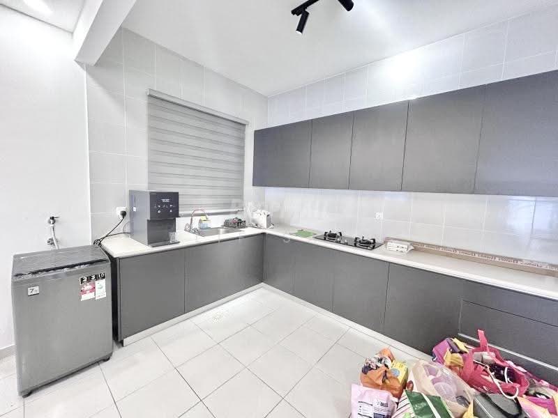 Apartment for Sale at Idaman Abadi - Alif Saad - Kitchen - PropertyGuru.com.my