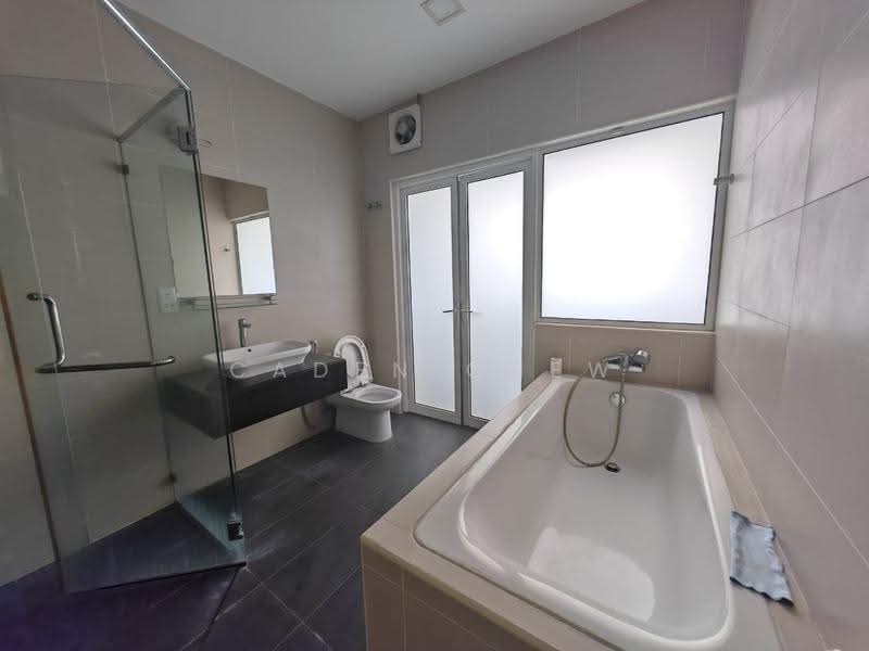 Rumah Berkembar untuk Dijual di Setia Eco Park (Setia Alam) - Caden Chew - Bathroom - PropertyGuru.com.my