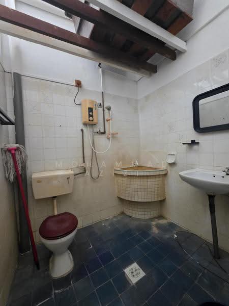 1-storey Terraced House for Sale in Bukit Setongkol (Kuantan) - Mohammad Azizi - PropertyGuru.com.my