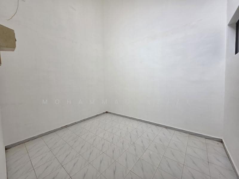 1-storey Terraced House for Sale in Bukit Setongkol (Kuantan) - Mohammad Azizi - PropertyGuru.com.my