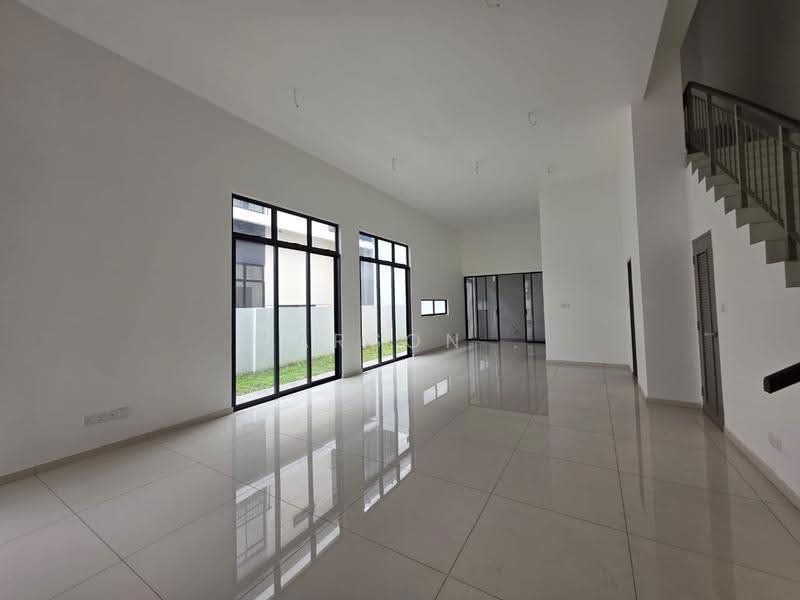 Cluster House for Sale in Taman JP Perdana (Johor Bahru) - Carson . - Living Room - PropertyGuru.com.my