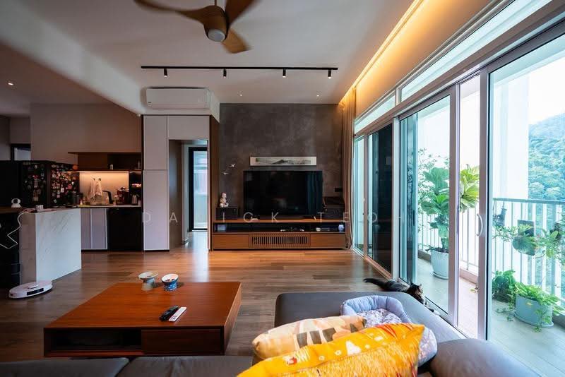 Kondominium untuk Dijual di Ferringhi Residence 2 - Danick Teoh - Living Room - PropertyGuru.com.my