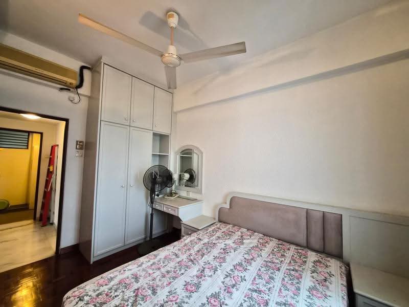 Kondominium untuk Dijual di Marina Tower (Ratu Mutiara) - Rainny Wong - Bedroom - PropertyGuru.com.my