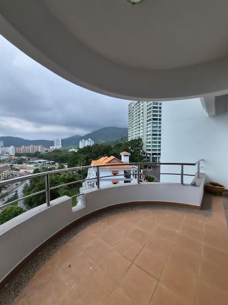 Kondominium untuk Dijual di Marina Tower (Ratu Mutiara) - Rainny Wong - Balcony - PropertyGuru.com.my