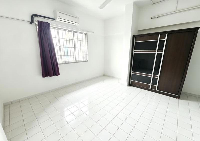 Condominium for Sale at Seri Cendekia - Adelyn Lee - Bedroom - PropertyGuru.com.my