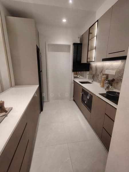 Kediaman Servis untuk Dijual di The LightHauz - Darold Tan - Kitchen - PropertyGuru.com.my
