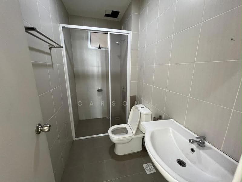 Service Residence for Sale at Meridin Bayvue Serviced Apartment - Carson . - Bathroom - PropertyGuru.com.my