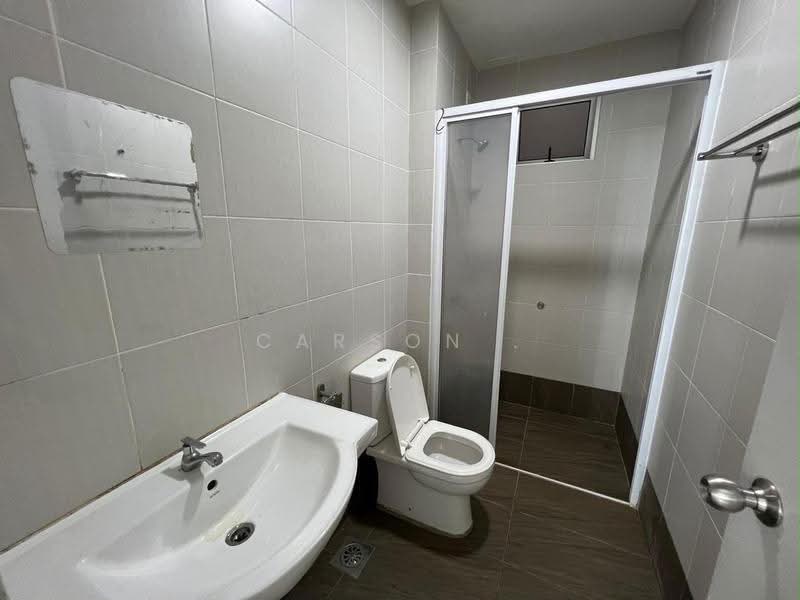 Service Residence for Sale at Meridin Bayvue Serviced Apartment - Carson . - Bathroom - PropertyGuru.com.my