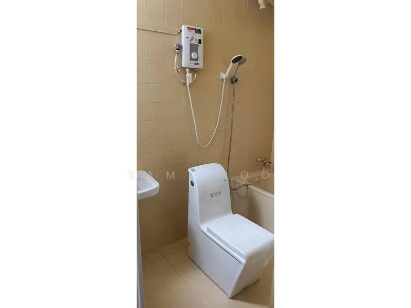 Kondominium untuk Disewa di Kuchai Brem Park 2 - Sam Thoo - Bathroom - PropertyGuru.com.my