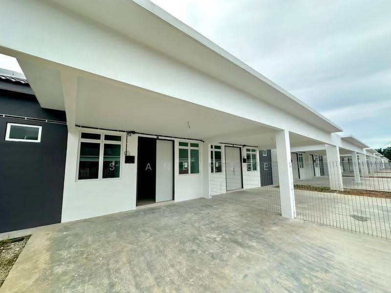Rumah Teres 1-Tingkat untuk Dijual di Kluang (Johor) - Shanel Tee - Exterior - PropertyGuru.com.my