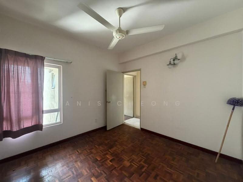 Pangsapuri untuk Dijual di Seri Puri - Yanis Cheong - Bedroom - PropertyGuru.com.my