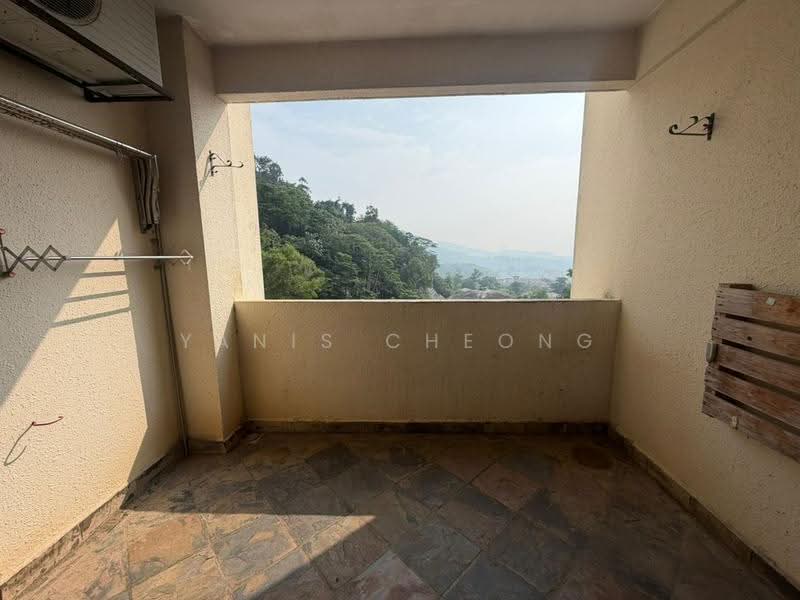 Pangsapuri untuk Dijual di Seri Puri - Yanis Cheong - Balcony - PropertyGuru.com.my