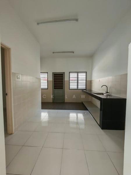 Rumah Teres 2-Tingkat untuk Dijual di Setia Ecohill (Semenyih) - CK Law - Kitchen - PropertyGuru.com.my