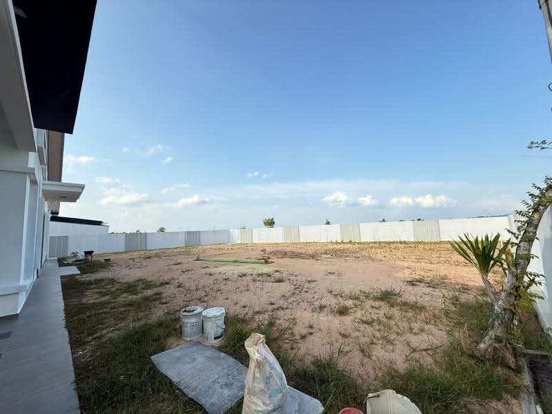 Semi-Detached House for Sale in Taman Bukit Perdana (Kluang) - Shanel Tee - Exterior - PropertyGuru.com.my