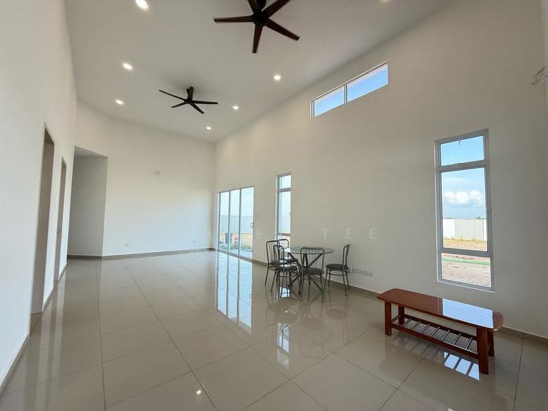 Semi-Detached House for Sale in Taman Bukit Perdana (Kluang) - Shanel Tee - Living Room - PropertyGuru.com.my
