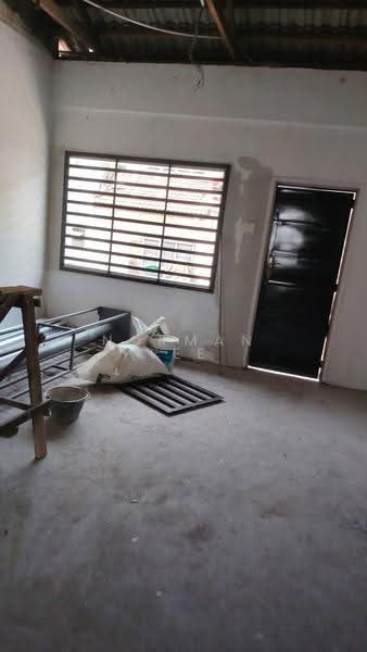 Kedai untuk Disewa di Taman Pasir Putih (Pasir Gudang) - Norman Lee - Interior - PropertyGuru.com.my