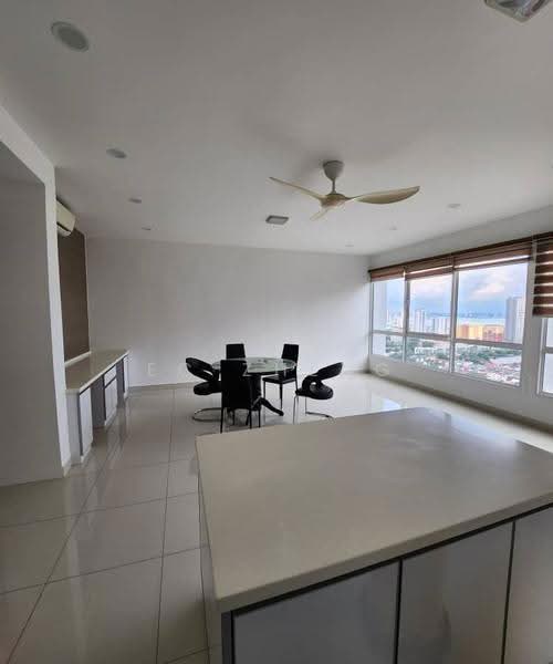 Kondominium untuk Dijual di Central Park condominium - EC Zheng - Dining Room - PropertyGuru.com.my