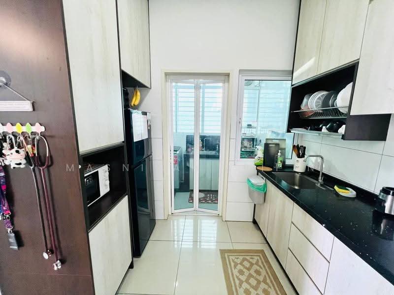 Condominium for Sale at The Holmes 2 - Masnizah Arifin - Kitchen - PropertyGuru.com.my