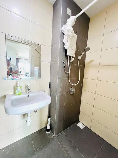 Condominium for Sale at The Holmes 2 - Masnizah Arifin - Bathroom - PropertyGuru.com.my