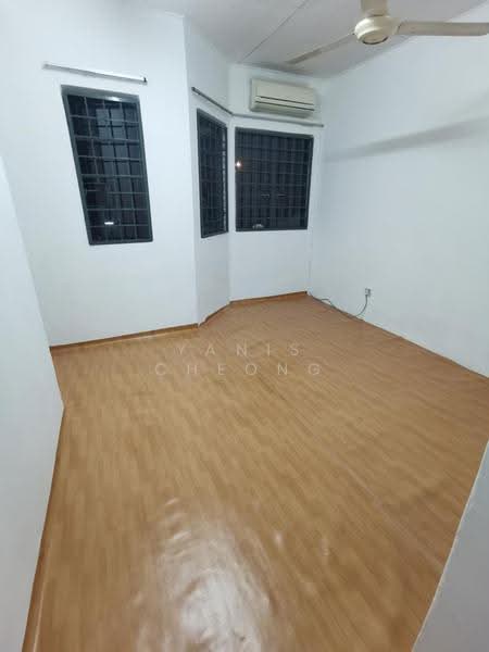2-storey Terraced House for Sale in Taman Industri Bolton (Batu Caves) - Yanis Cheong - Interior - PropertyGuru.com.my