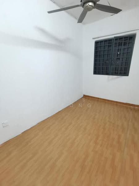 2-storey Terraced House for Sale in Taman Industri Bolton (Batu Caves) - Yanis Cheong - Interior - PropertyGuru.com.my