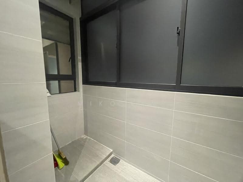 Kediaman Servis untuk Disewa di Akasa - Miko Lew - Bathroom - PropertyGuru.com.my