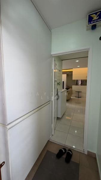 Pangsapuri untuk Disewa di Bayu Puteri 3 - Jayden Lim - Entrance - PropertyGuru.com.my